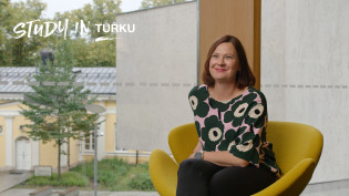 Minna Arve kaupunginkirjastossa